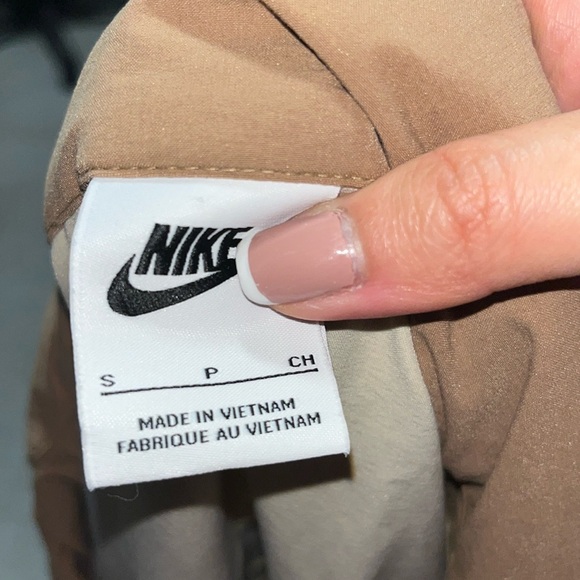 Nike Sportswear Revolution Sports Utility 1/2-zip Jacket Windbreaker Lightweight - Picture 7 of 7